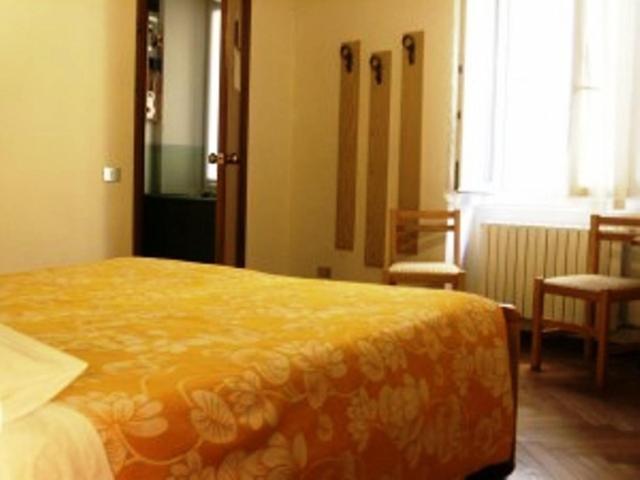 Albergo Corona Salsomaggiore Terme Bagian luar foto