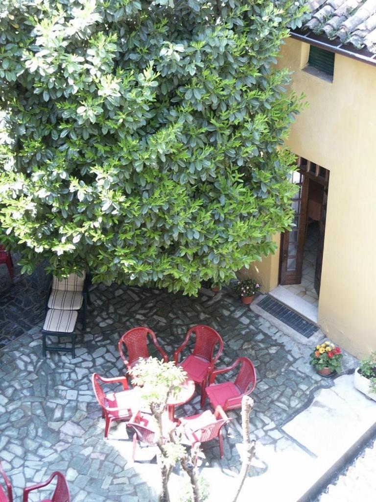 Albergo Corona Salsomaggiore Terme Bagian luar foto