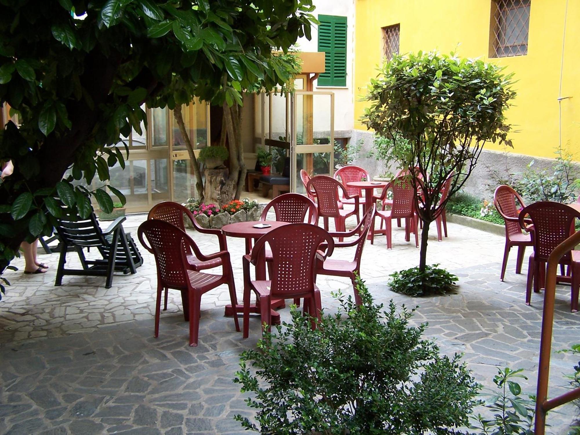 Albergo Corona Salsomaggiore Terme Bagian luar foto