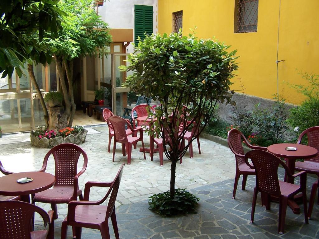 Albergo Corona Salsomaggiore Terme Bagian luar foto